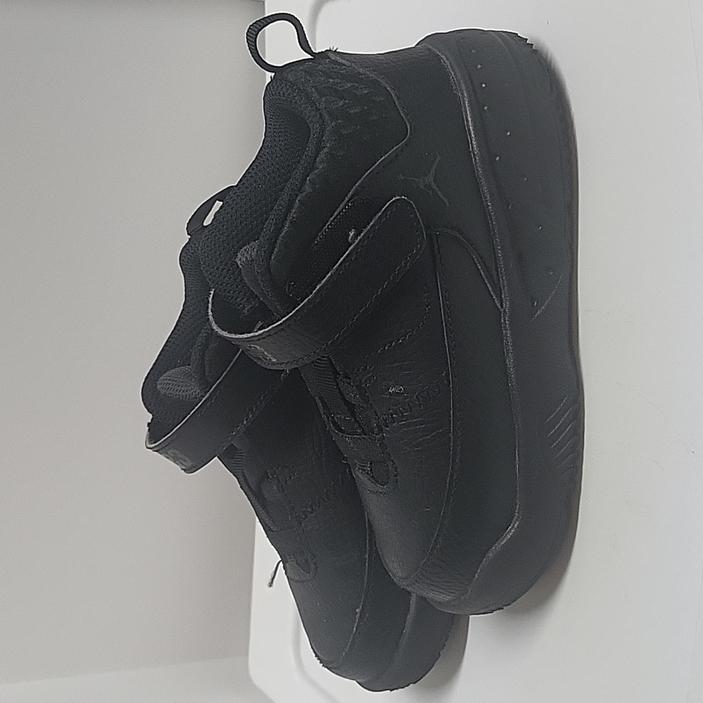 Nike Jordans Boys Toddler Size 8 Max Aura